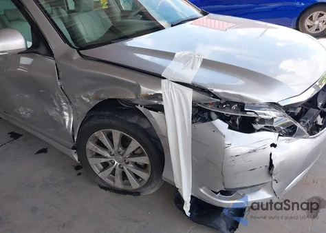 2011 Toyota Avalon Limited z USA, uszkodzony, nr VIN 4T1BK3DBXBU386286